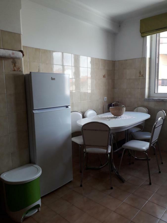 Apartamento 300 Metros Do Santuario De Fatima T4 Екстериор снимка